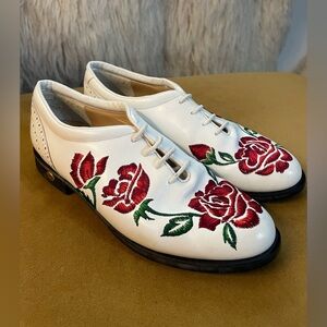 Vintage Walter Genuin White Golf Shoes w/Roses 7.5